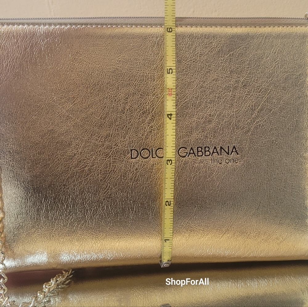 Dolce & Gabbana Gold Clutch - Picture 6 of 8